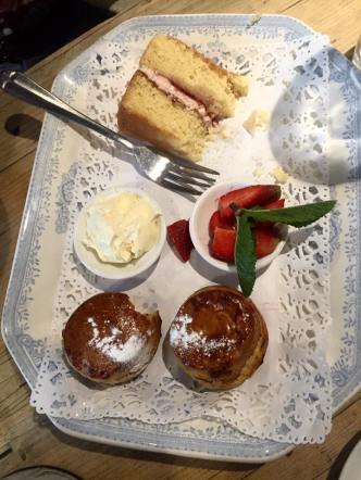 18009989_10210423623881913_978452620965759294_n